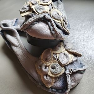 (NWOT) Genuine Leather Flats